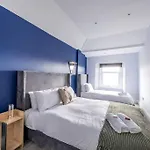 Modern Cotham House #2 By Prescott * 布里斯托