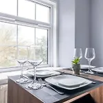 Modern Cotham House #2 By Prescott 布里斯托