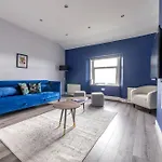 Modern Cotham House #2 By Prescott Apartamento