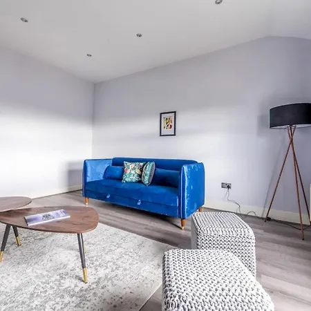 Modern Cotham House #2 By Prescott Apartmán *