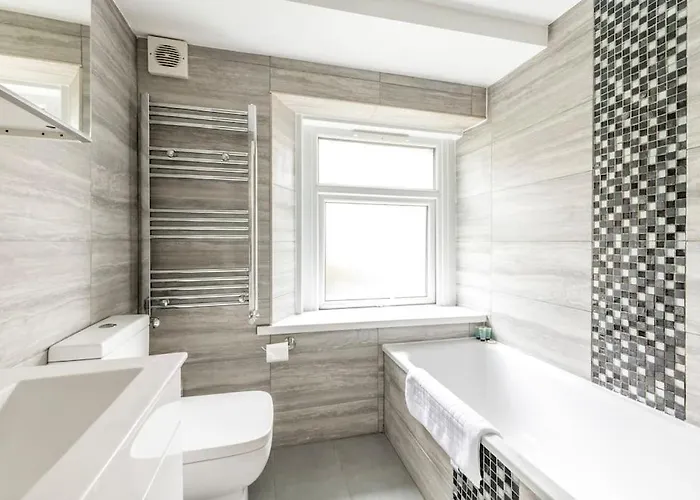 Modern Cotham House #2 By Prescott 브리스틀