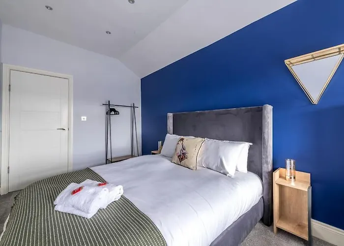 Modern Cotham House #2 By Prescott Bristol