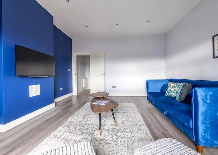 Modern Cotham House #2 By Prescott Apartment *