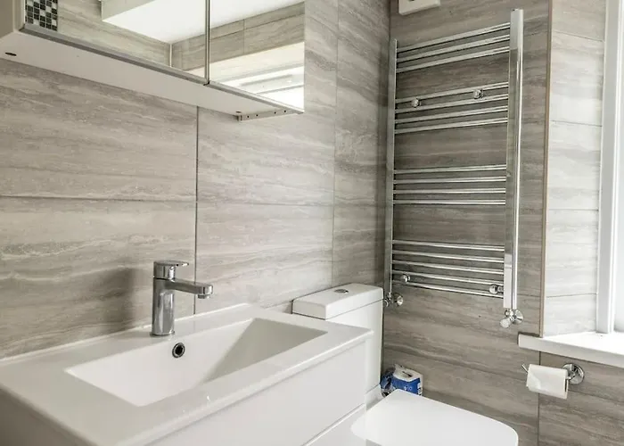 Modern Cotham House #2 By Prescott Apartman Bristol